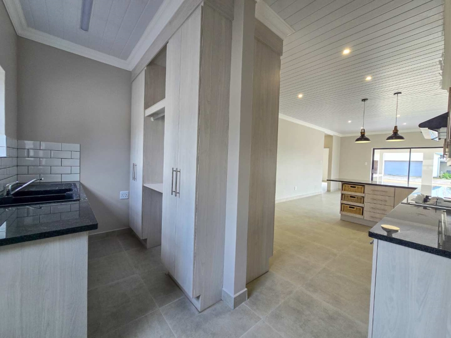 3 Bedroom Property for Sale in Stilbaai Wes Western Cape